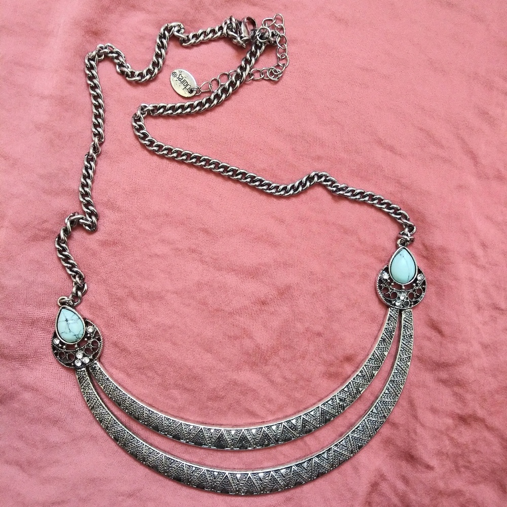 Silver Claires necklace